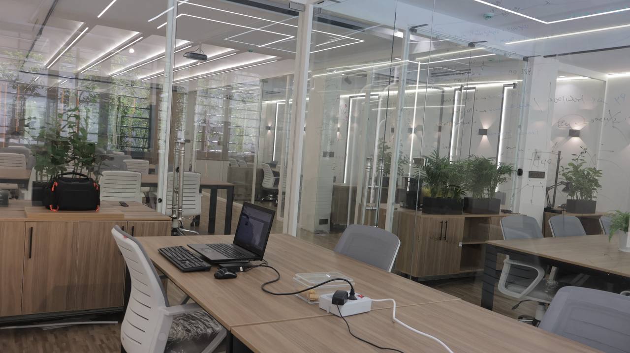 فضای کاری - تصویر 2